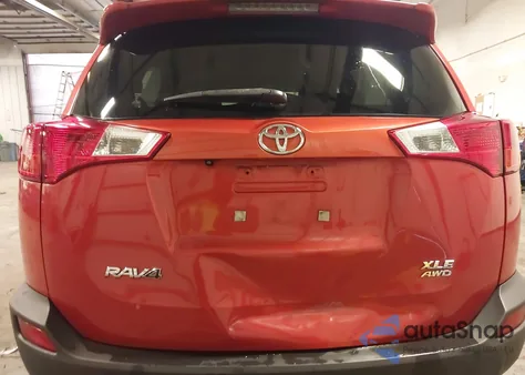 2015 Toyota Rav4 Xle z USA, uszkodzony, nr VIN JTMRFREV4FD128709
